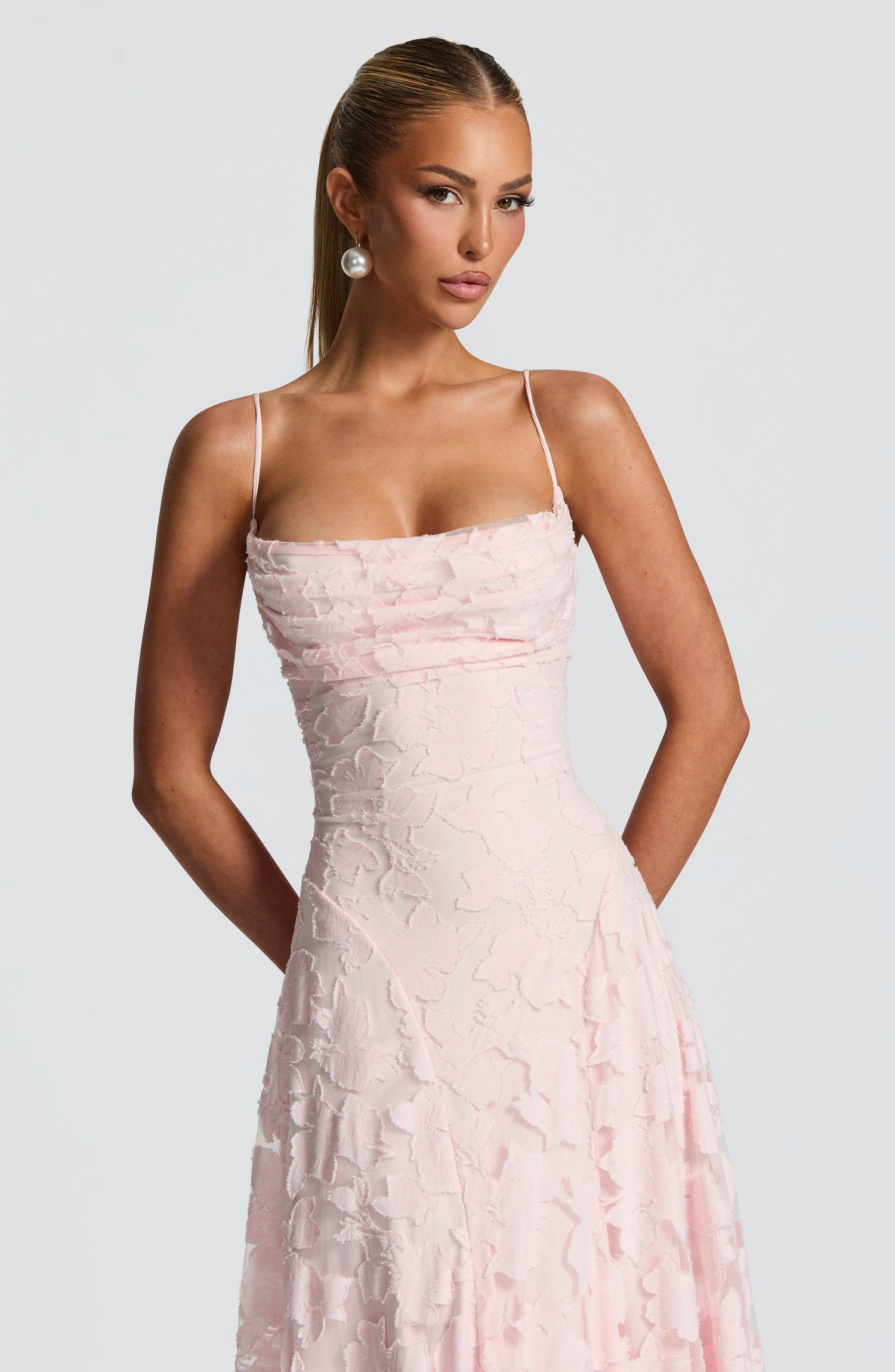 Sofía • Vestido Maxi Floral con Tirantes