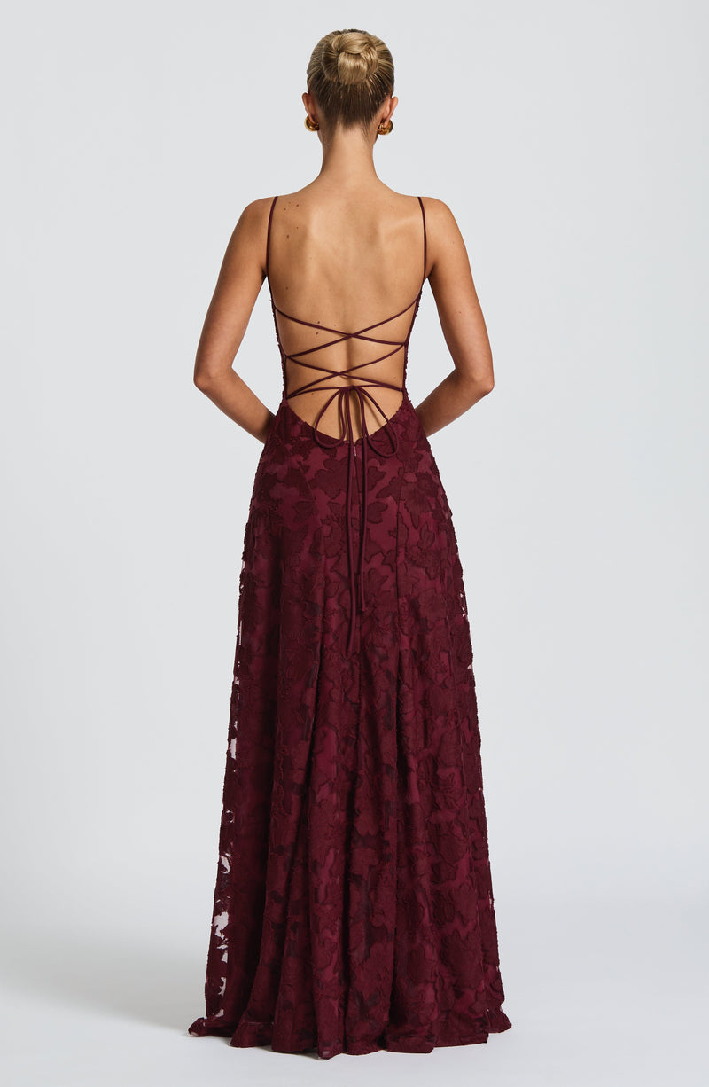 Sofía • Vestido Maxi Floral con Tirantes