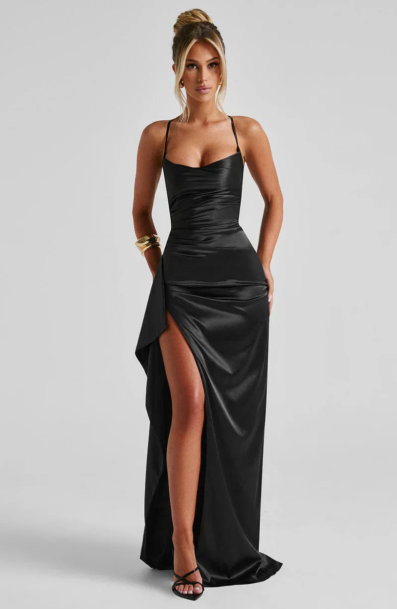 Helene • Vestido Halter Satén