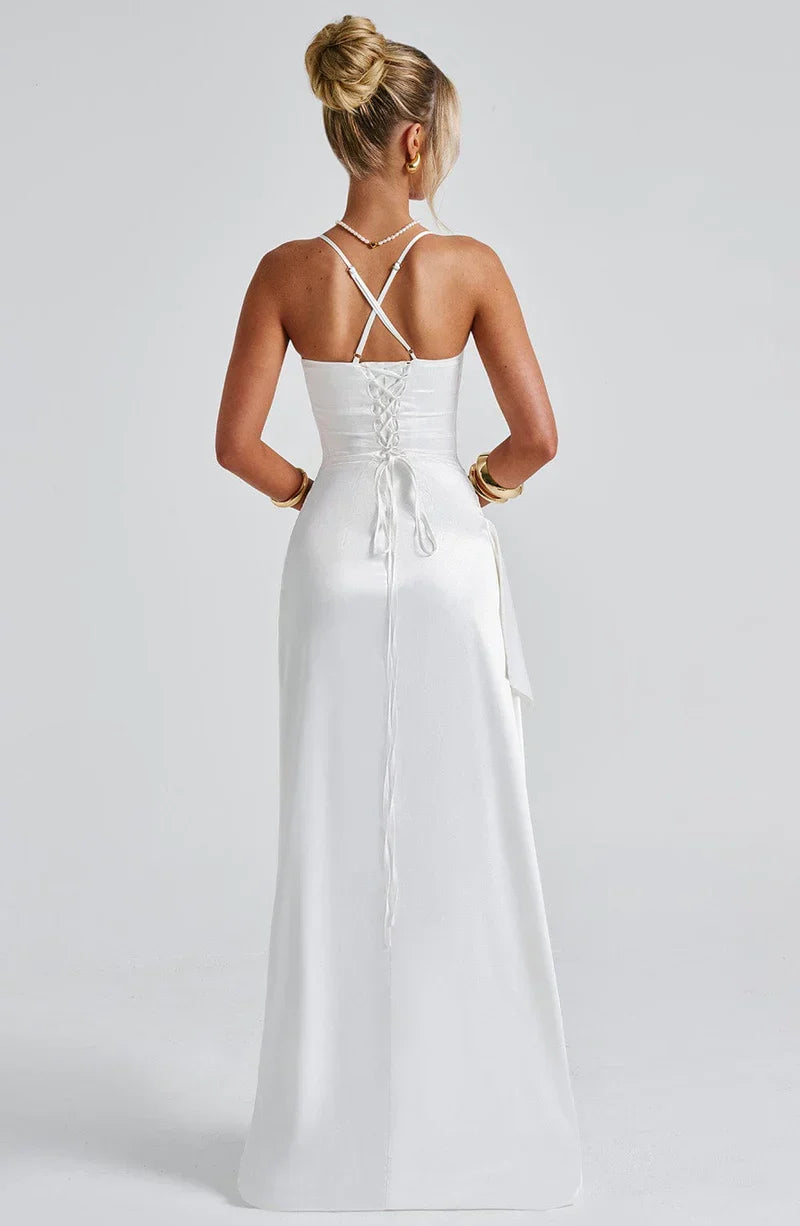 Helene • Vestido Halter Satén