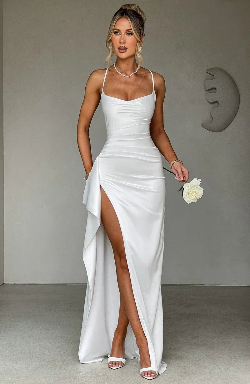Helene • Vestido Halter Satén