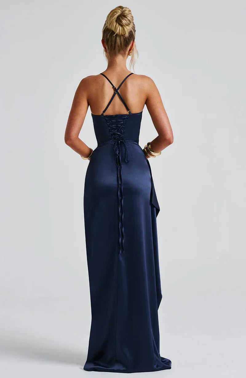 Helene • Vestido Halter Satén