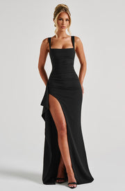 Vittoria • Vestido Maxi Silueta Poderosa