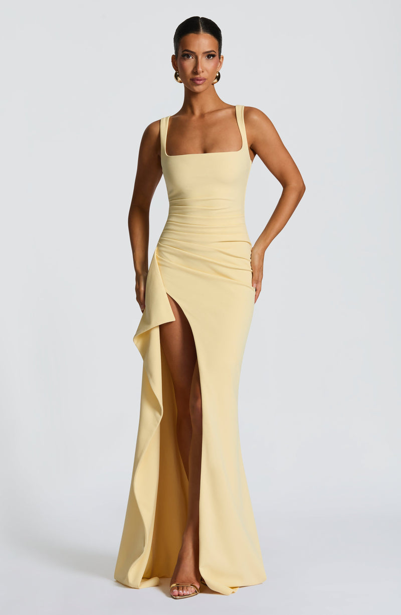 Vittoria • Vestido Maxi Silueta Poderosa
