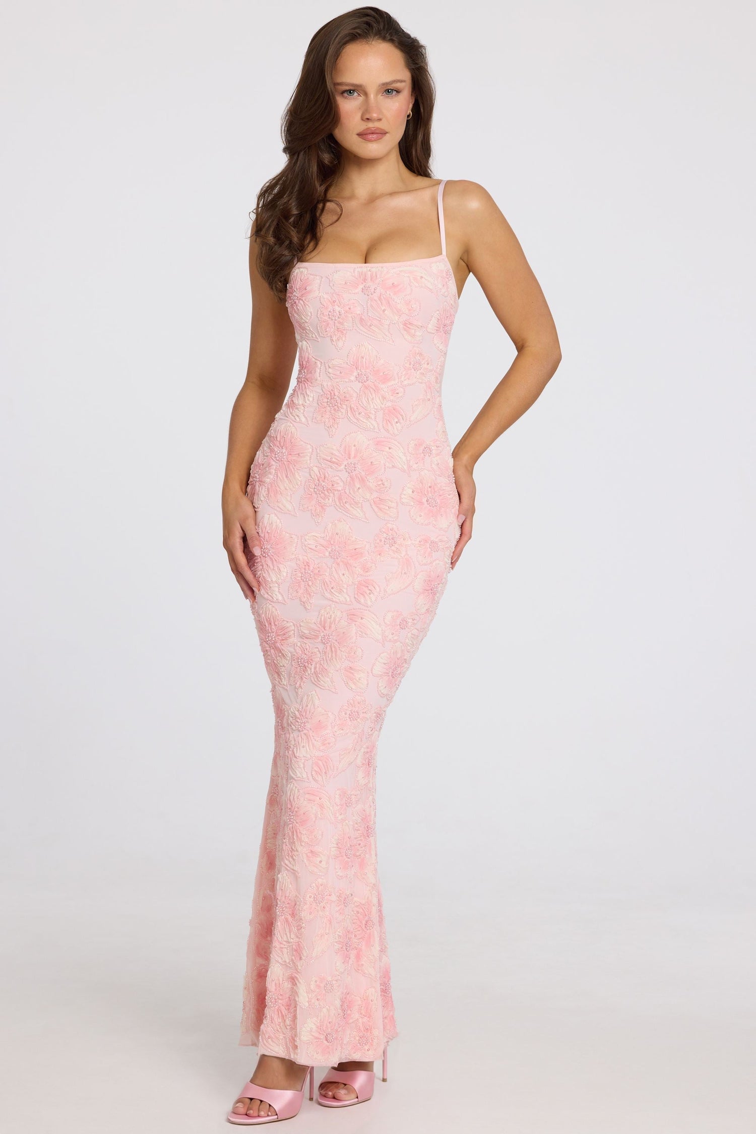 Valora • Vestido Maxi de Cuello Cuadrado