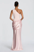 Serafina • Vestido Maxi de Un Solo Hombro Esculpido