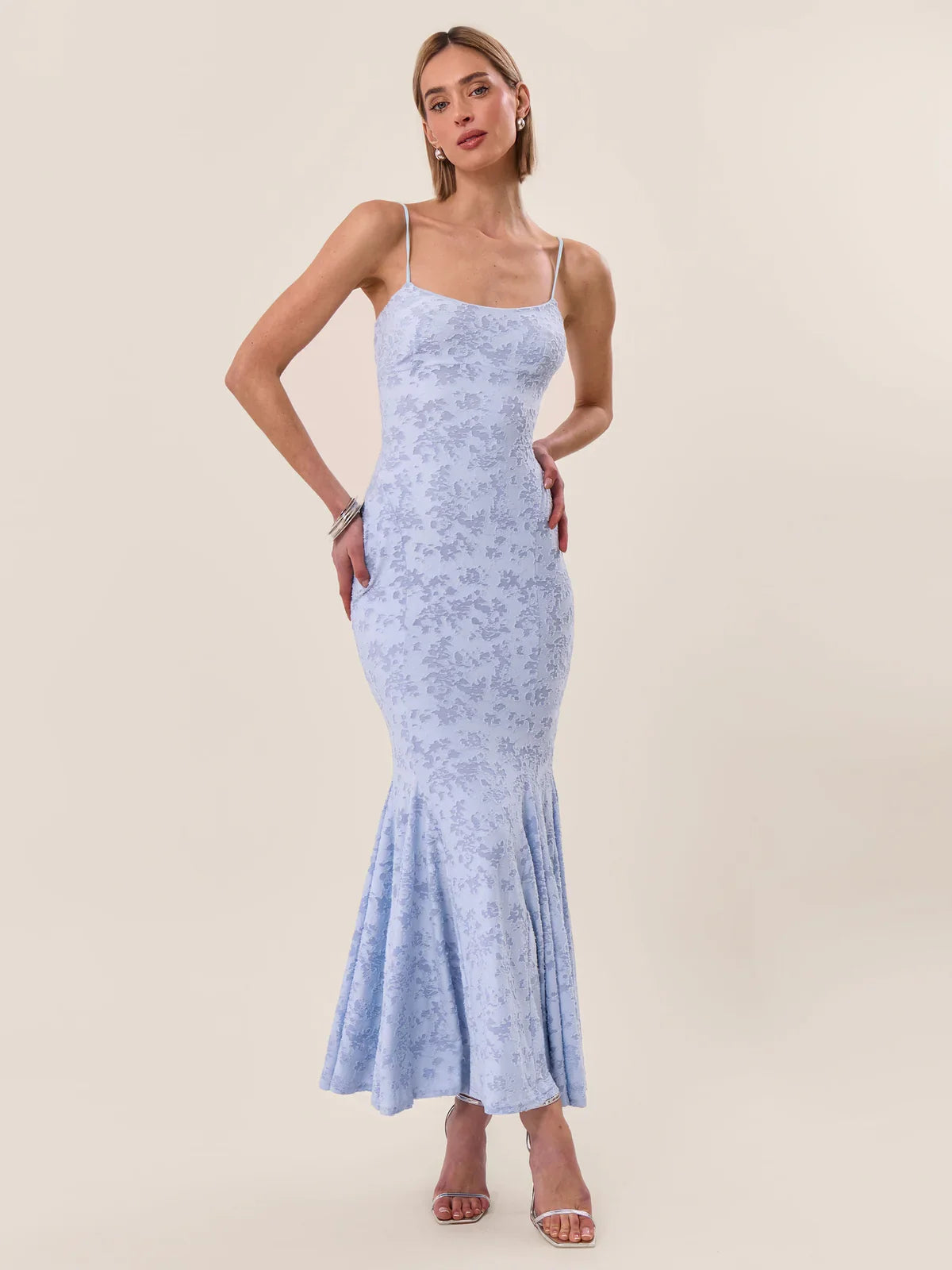 Sara • Vestido Maxi Silueta Reloj de Arena