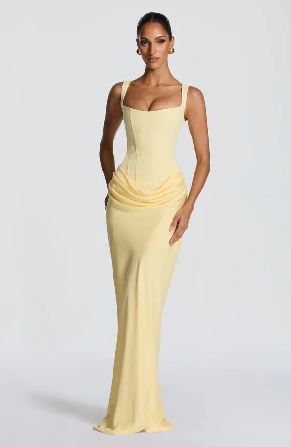 Valentina • Vestido Maxi Esculpido en Reloj de Arena