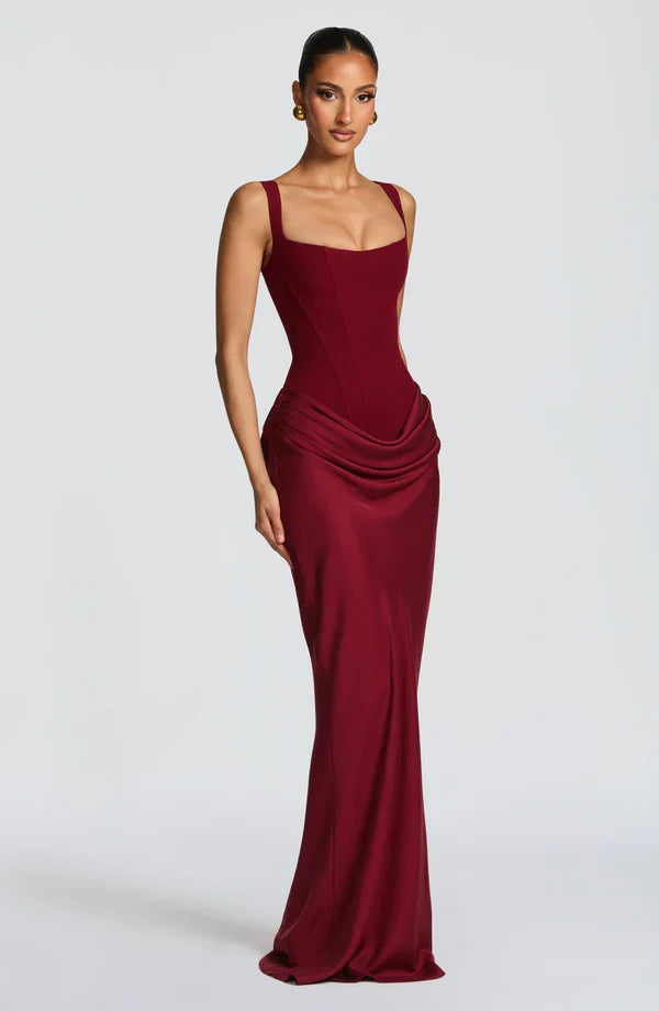 Valentina • Vestido Maxi Esculpido en Reloj de Arena