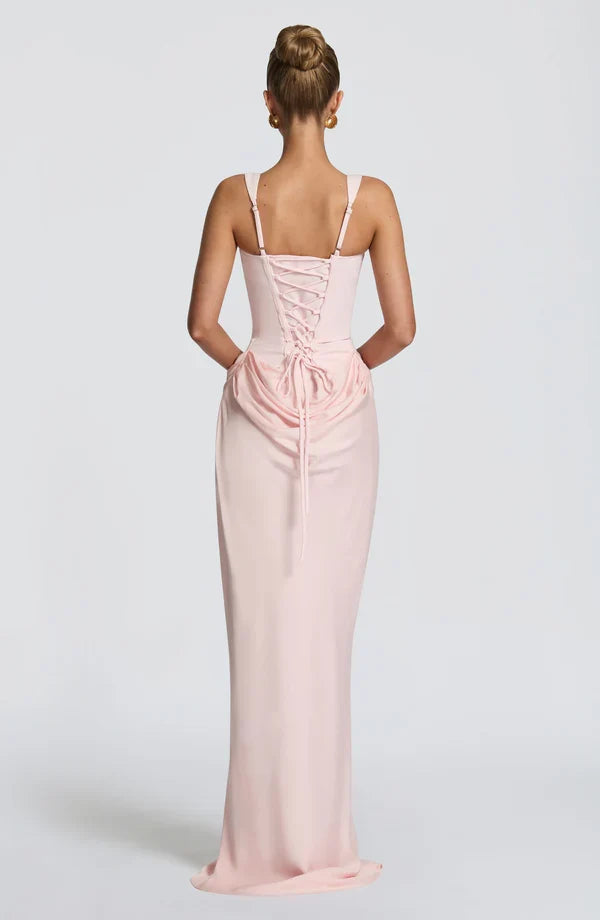 Valentina • Vestido Maxi Esculpido en Reloj de Arena