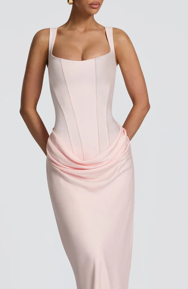 Valentina • Vestido Maxi Esculpido en Reloj de Arena