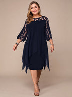 Vestido Adriana azul oscuro de gasa y encaje para tallas grandes