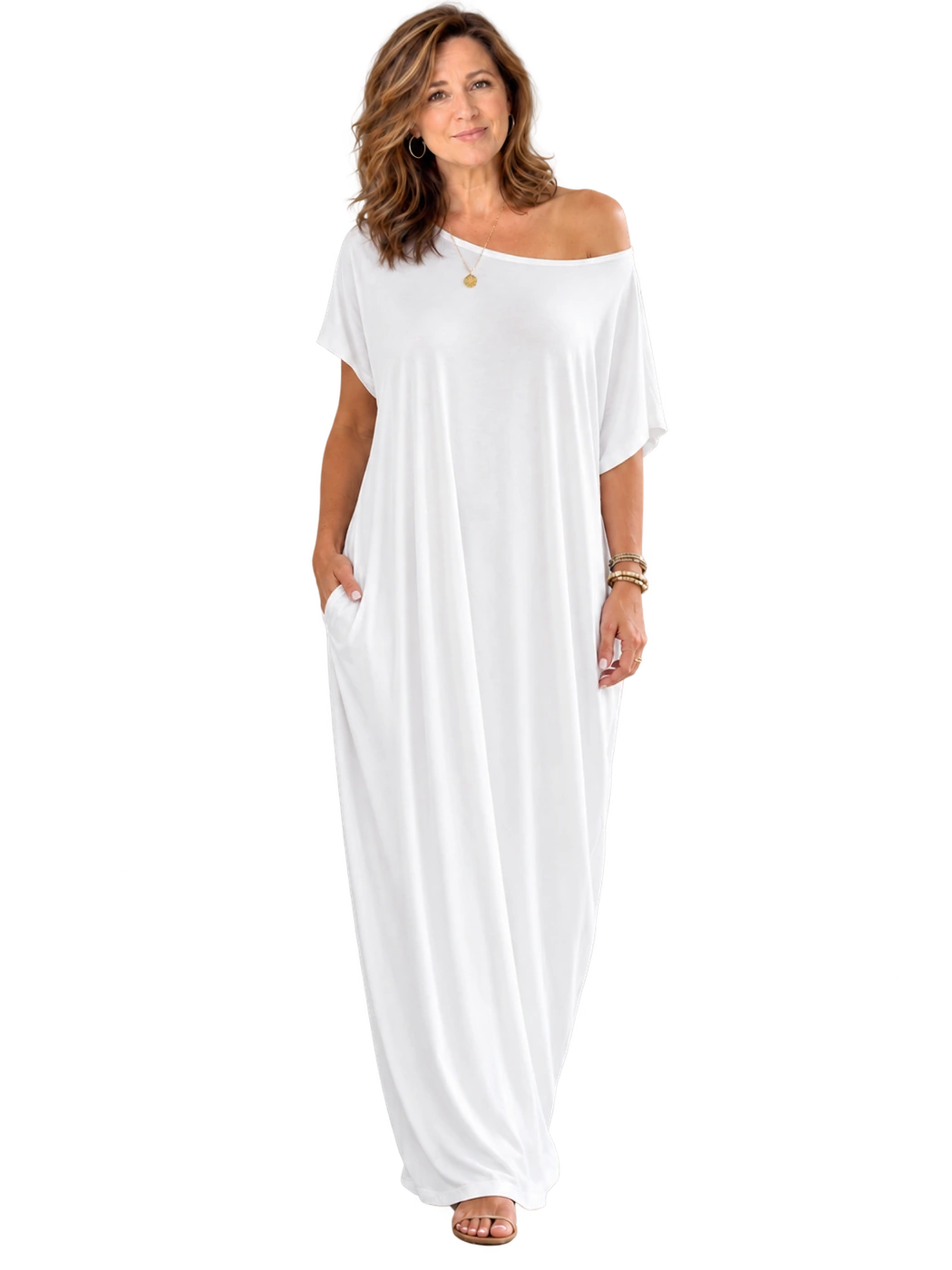 Vestido Altea™ | Caída fluida y hombro asimétrico en la modelo de Leonor Marín